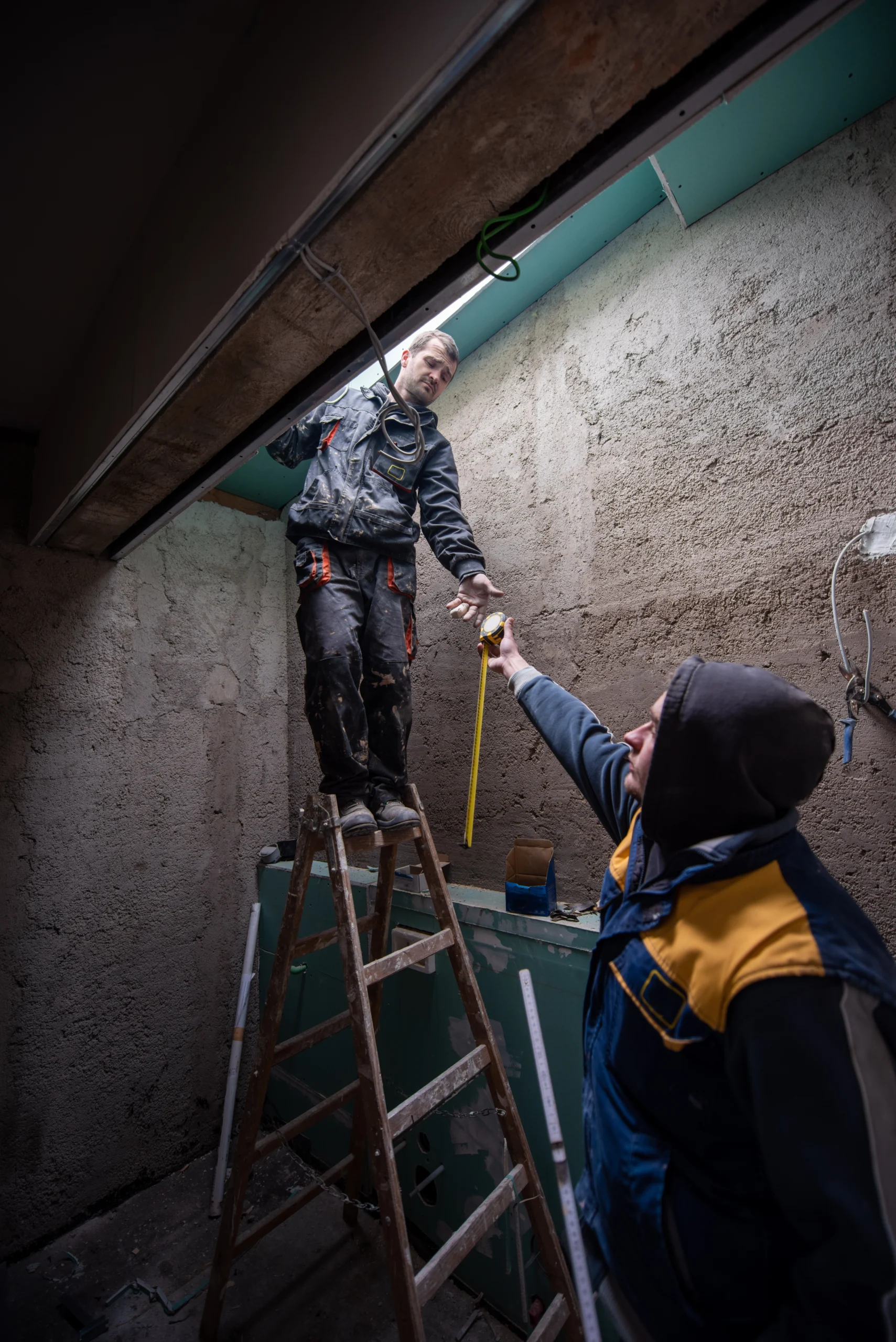 vecteezy construction workers installing roof window 11921028